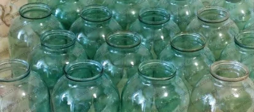 Продам банки 2л б/у