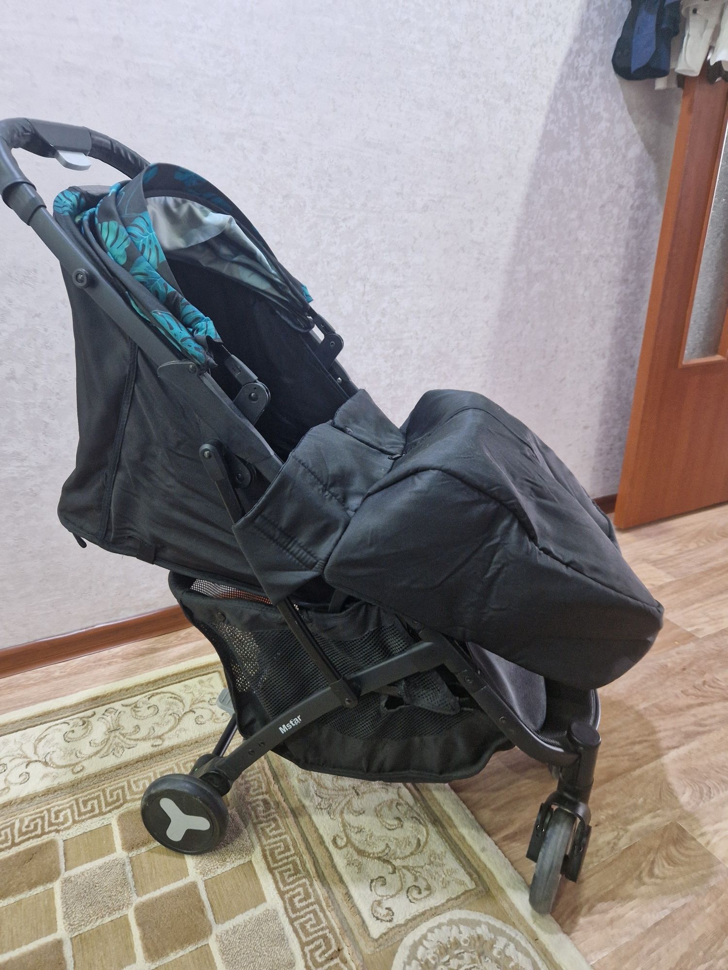 Продам коляску Mstar