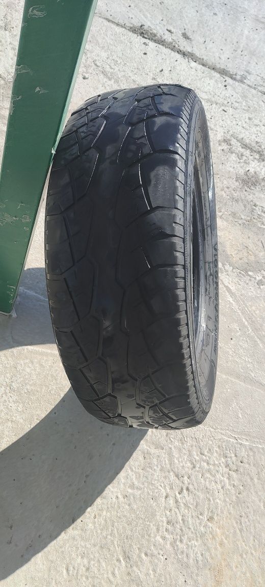 Продам резину 265/65/R17