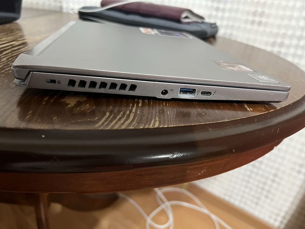 Игровой Ноутбук Acer Predator Triton 300 SE