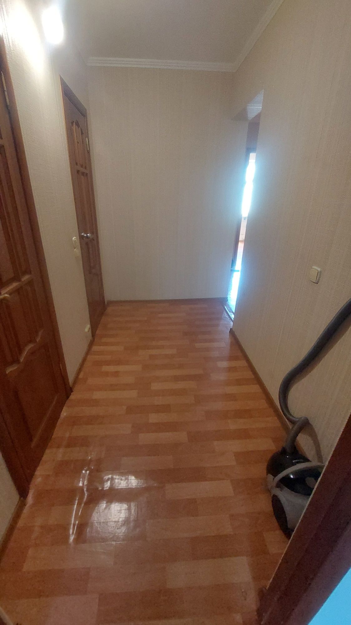 Продам 2-х комнатную квартиру по А. Молдагулова, в центре города