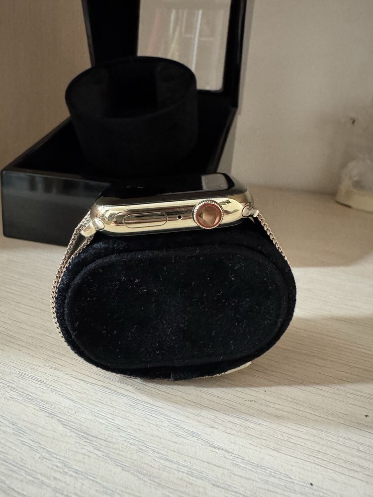 Apple Watch series 7 Gold Stainless Steel 45mm