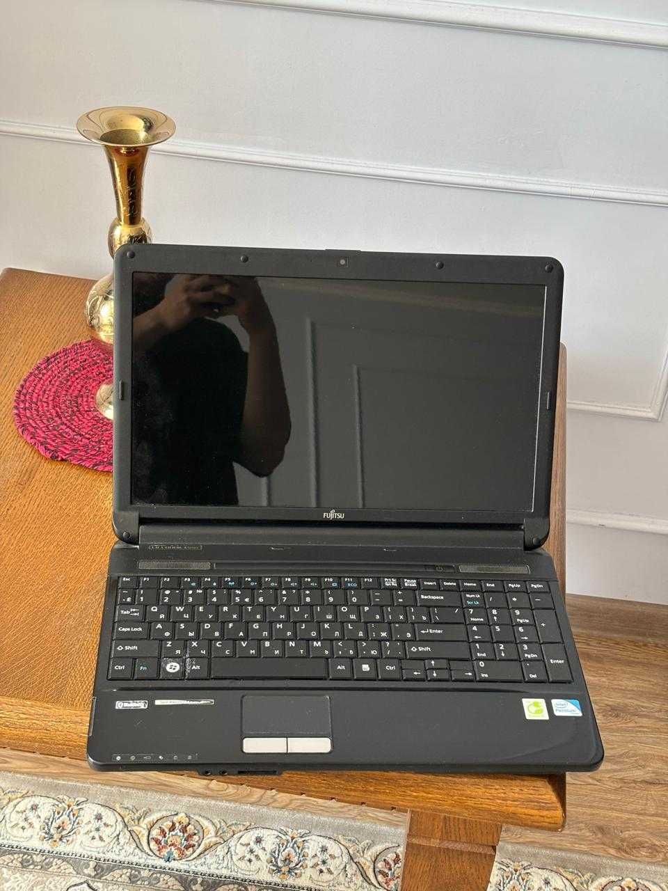Ноутбук Fujitsu \ Intel Core \ 4ГБ ОЗУ \ 450ГБ HDD \ 15.6" \ Офис