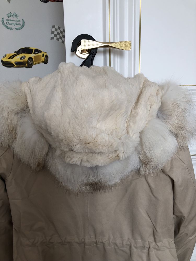 Продам женскую Парку