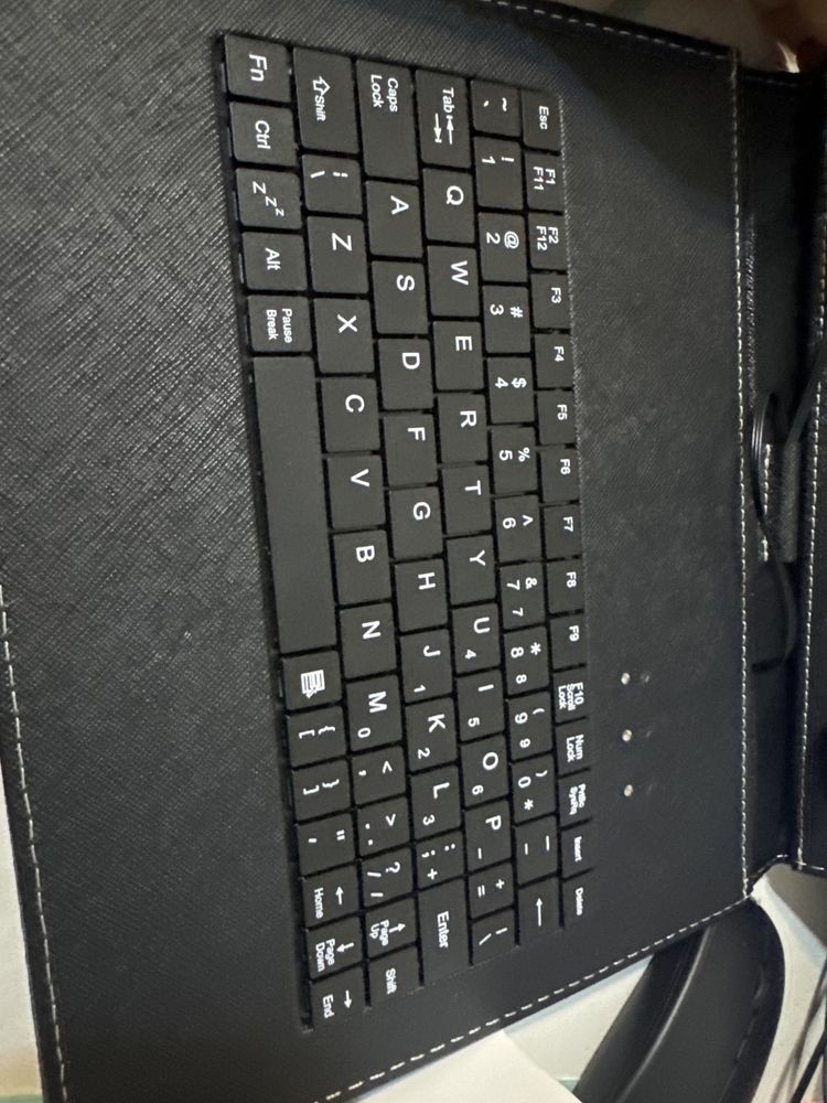 Продам новый планшет