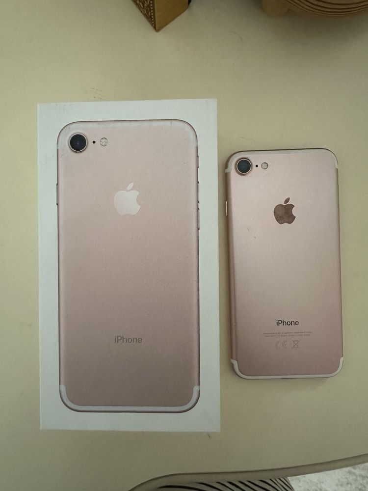 Продам б/у телефон Iphone 7