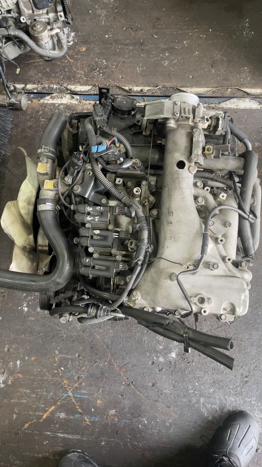 Контрактный двигатель 6G74 3.5 на Mitsubishi Pojero