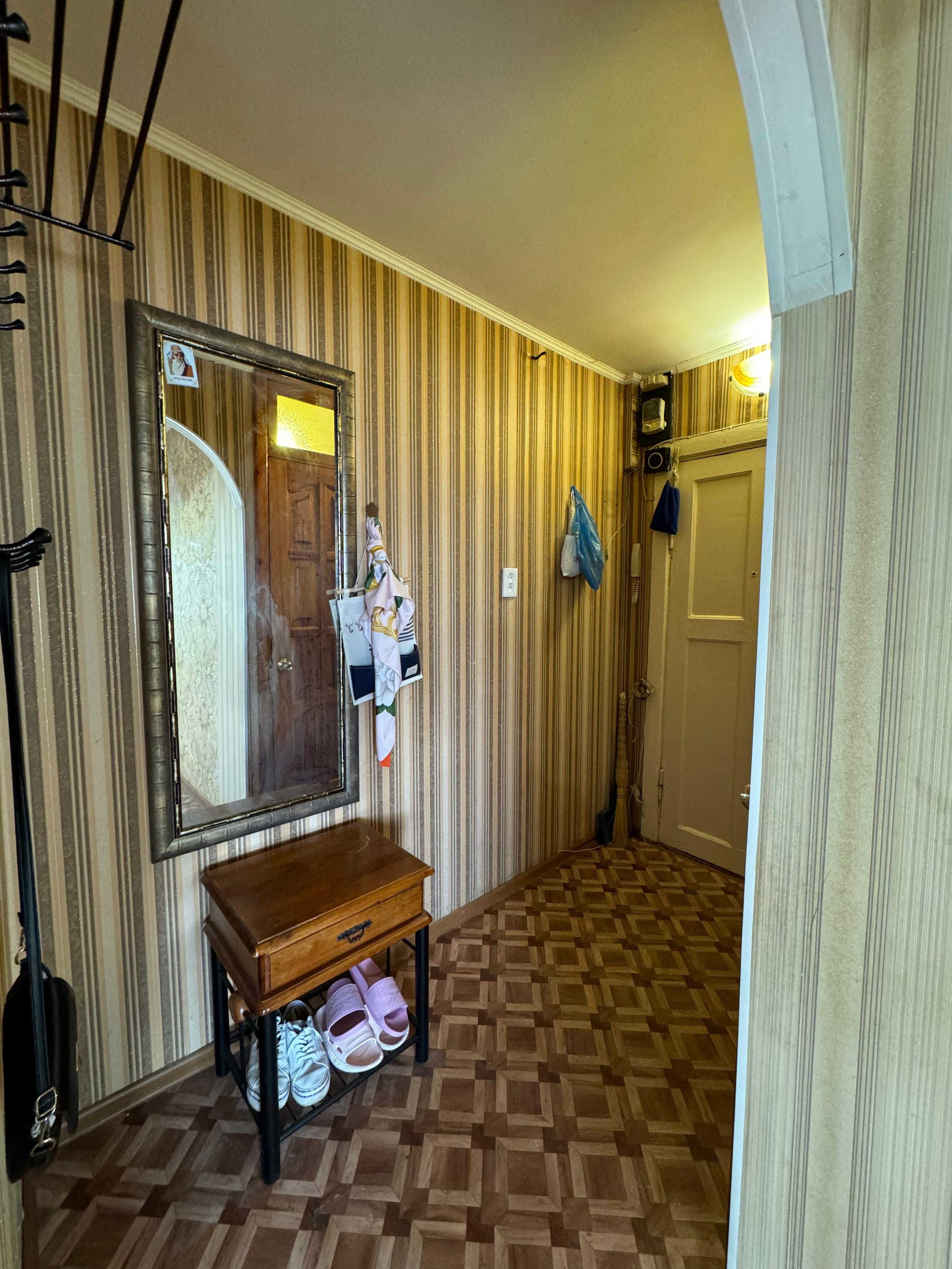 Продам 2 комн квартиру по ул Скулкина 23