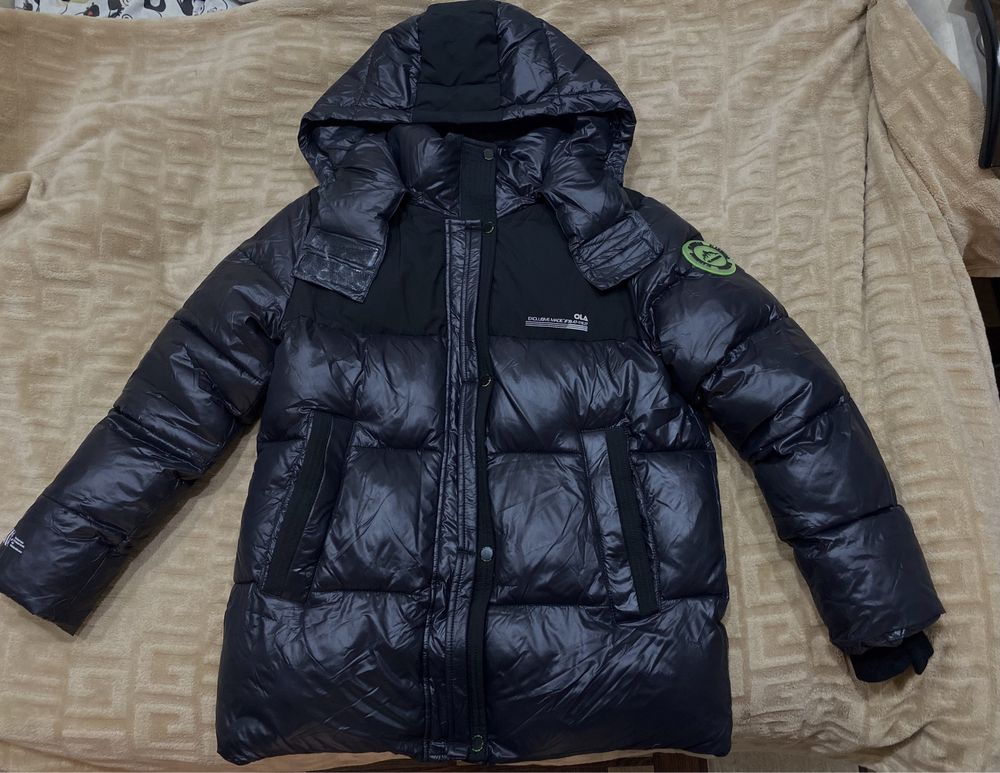 Продаю пуховик, размер s, unisex, новый!