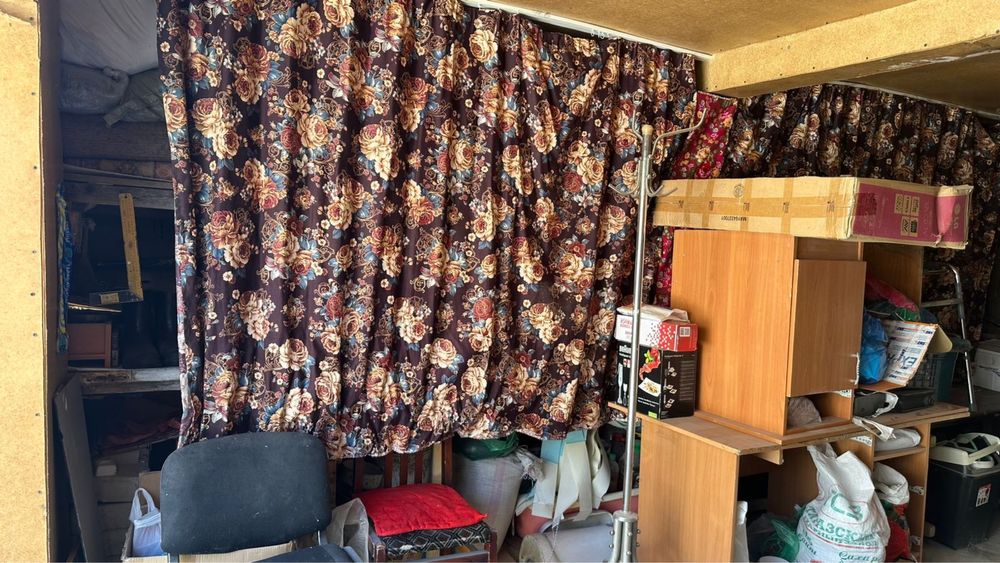Продам гараж, две машины помещаются