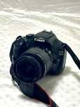 Фотоаппарат canon 1100D