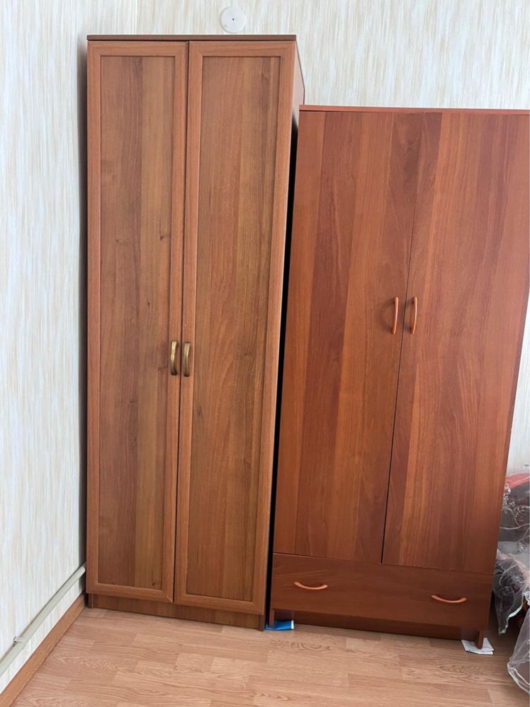 Кухонная стенка, также продается 2 спальных шкафа