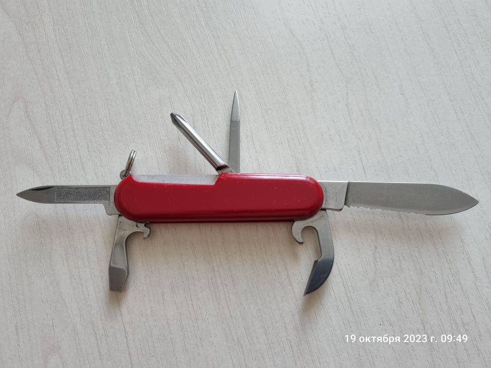 Wenger Serrated Highlander