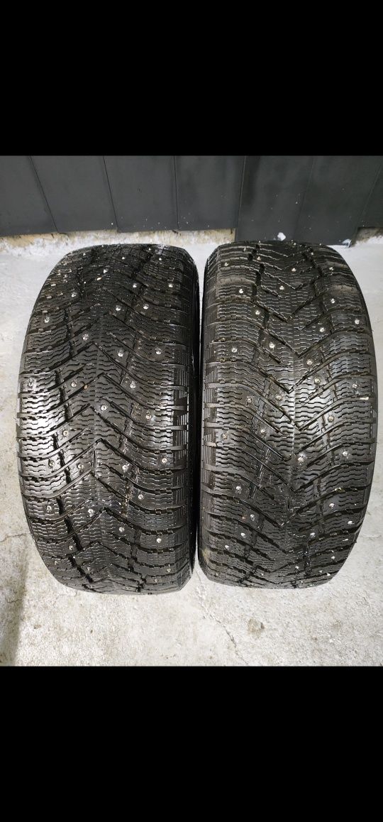 Продам два новых баллонa шипы 225/50 r17