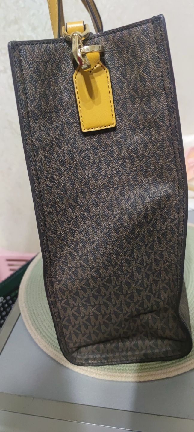 Сумка Miсhael Kors. Размер maxi