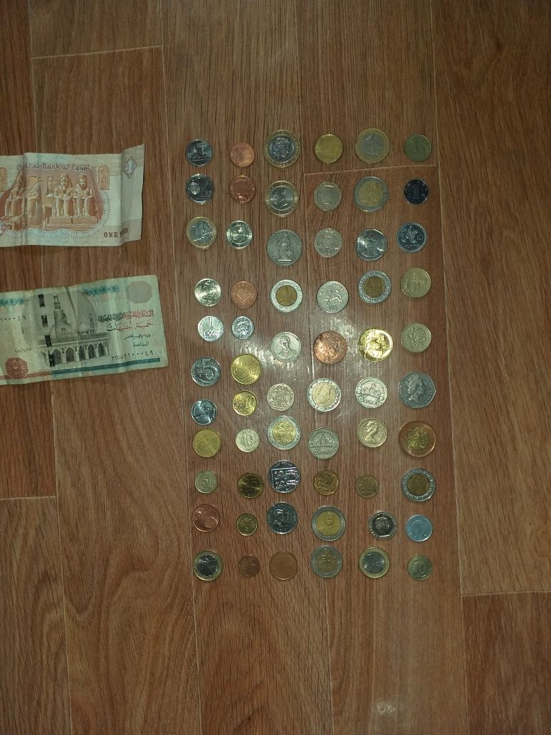 Продаю монеты разных стран для коллекционеров.