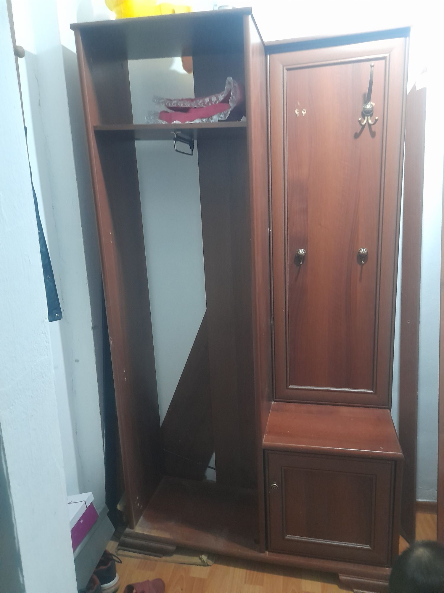 Шкаф для прихошки