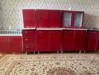 Кухонный гарнитур б/у 2.80 м