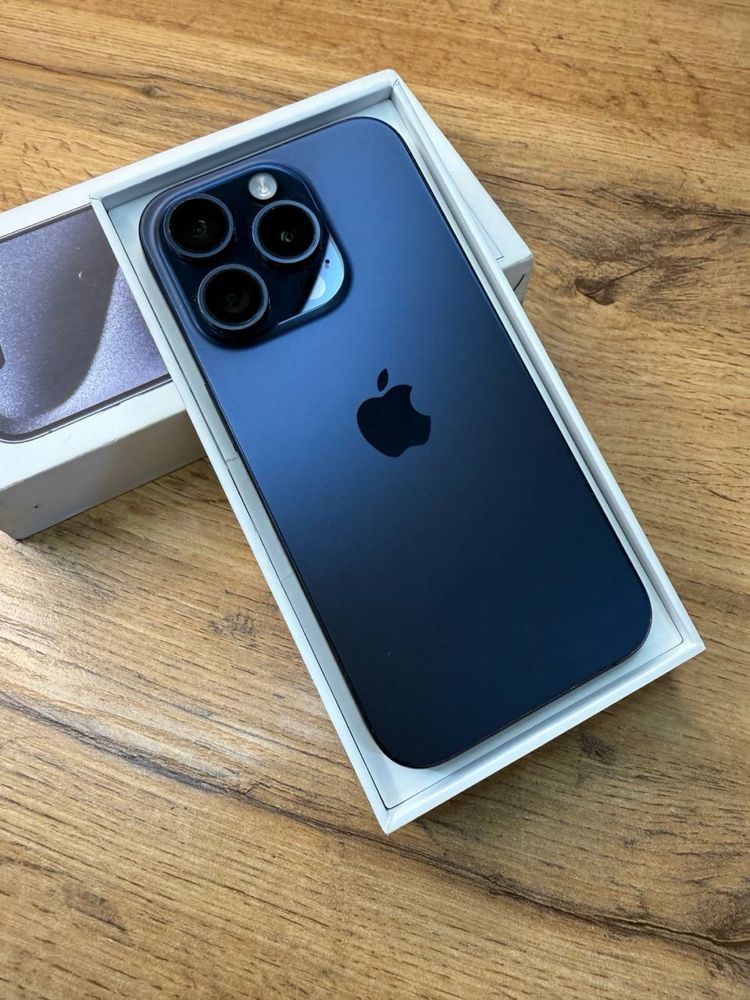 iPhone 15Pro Память: 128 Гб