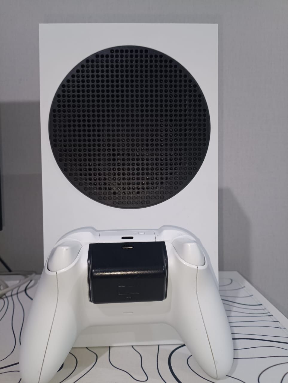 Xbox series s бу в идеальном состоянии