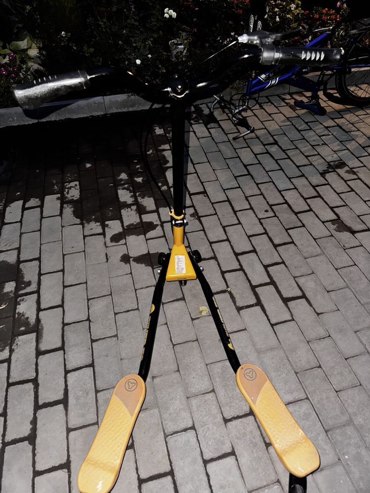 Самокат инерционный fliker f3