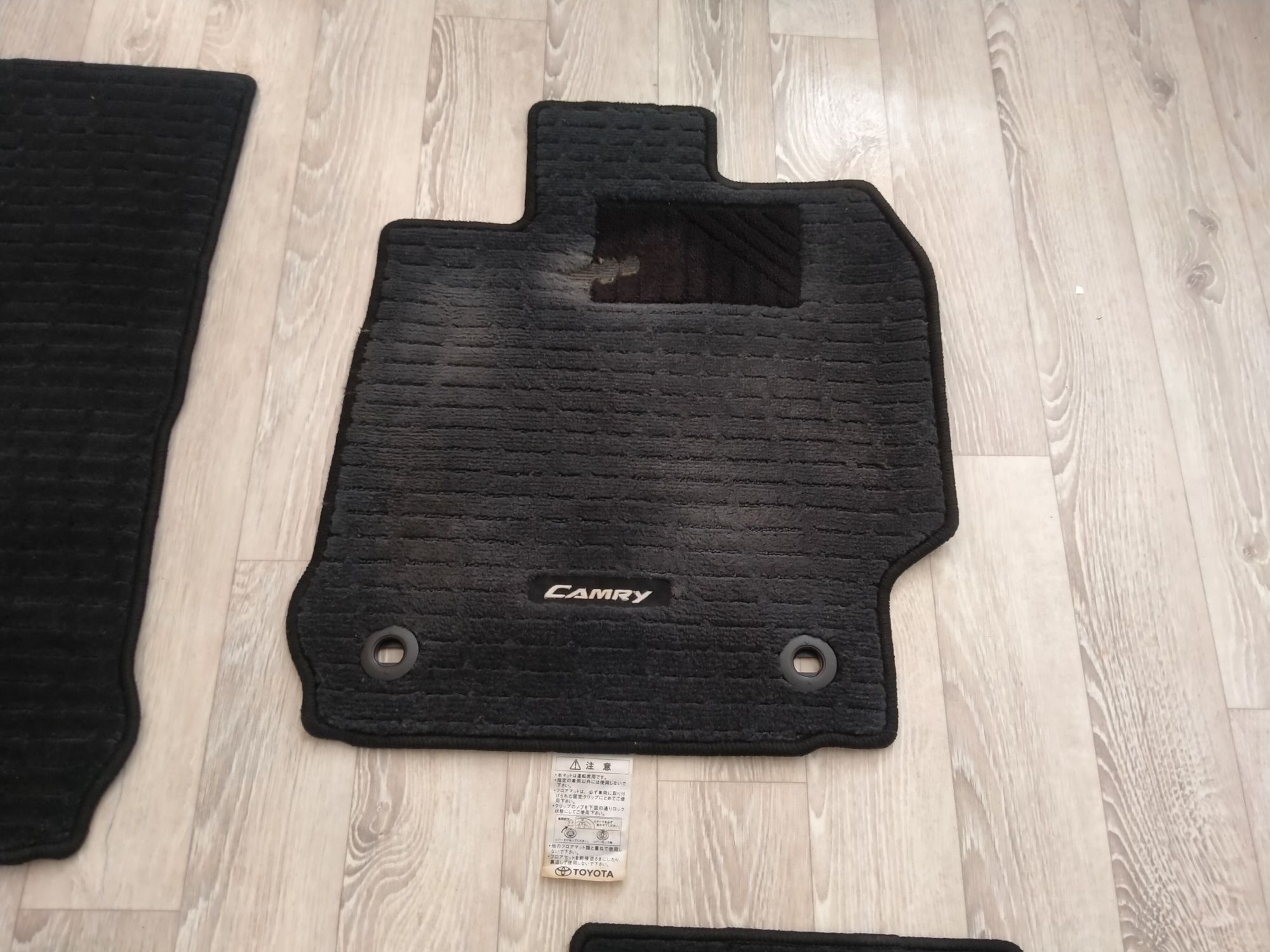 Продам полики  на camry