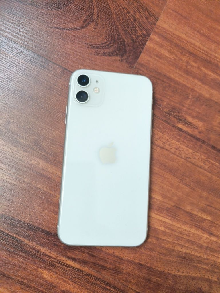 iPhone 11 ,, 64GB. Белый.