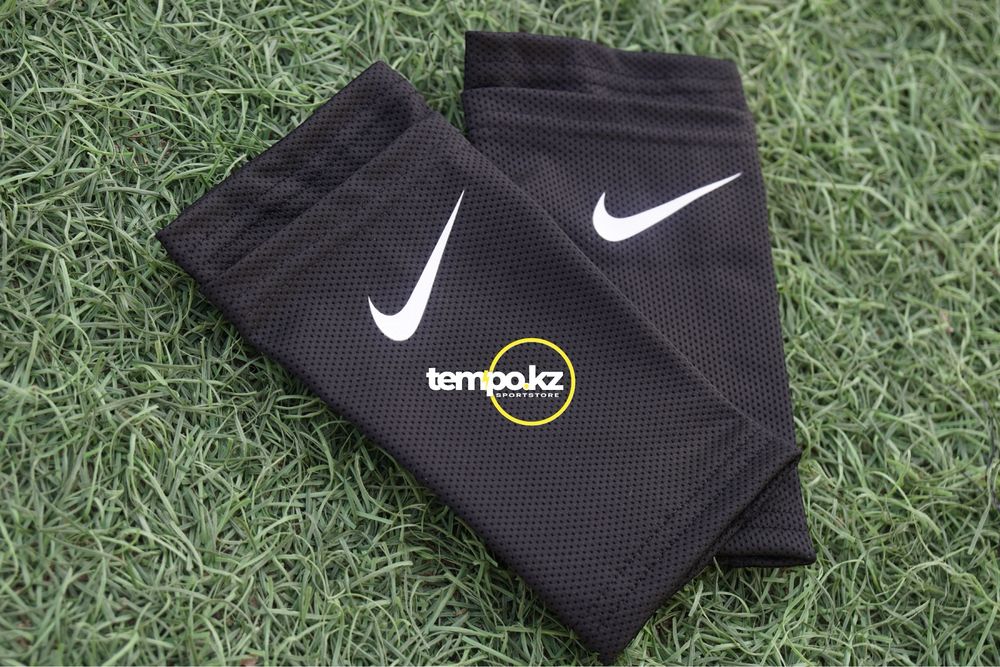 Футбольные щитки Nike Mercurial Lite 2025 в Алматы