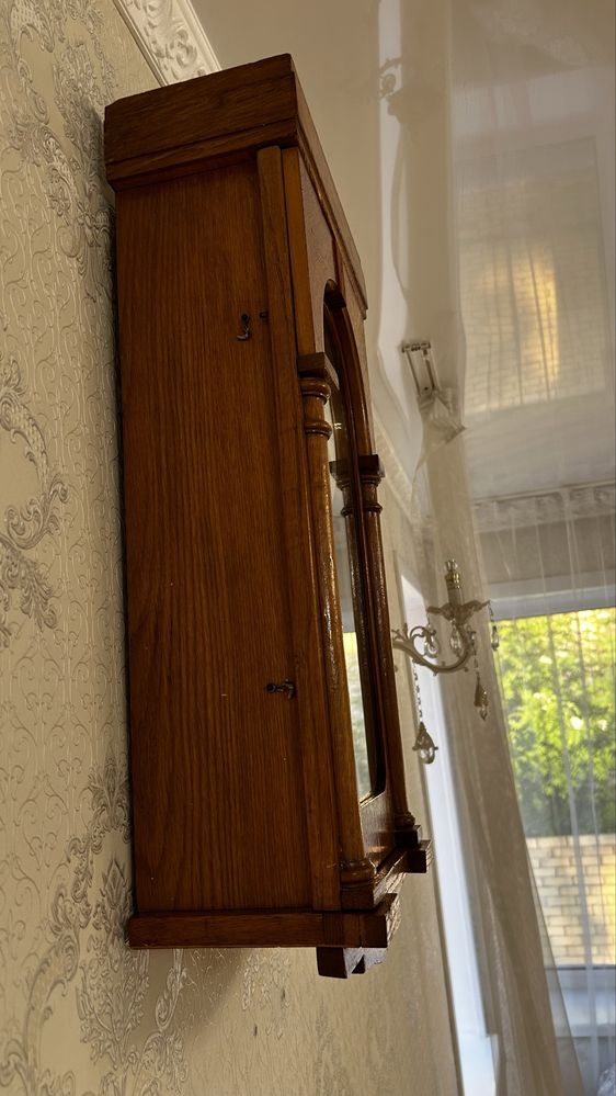 Продаётся настенные часы ОЧЗ времён Ссср