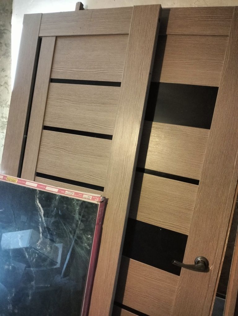 Продам двери межкомнатные
