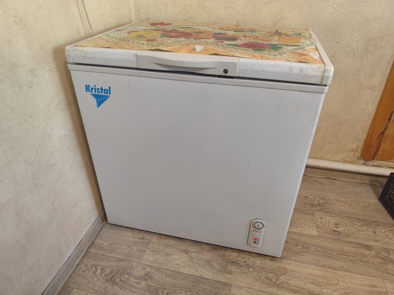 Продам Морозилку Kristal
