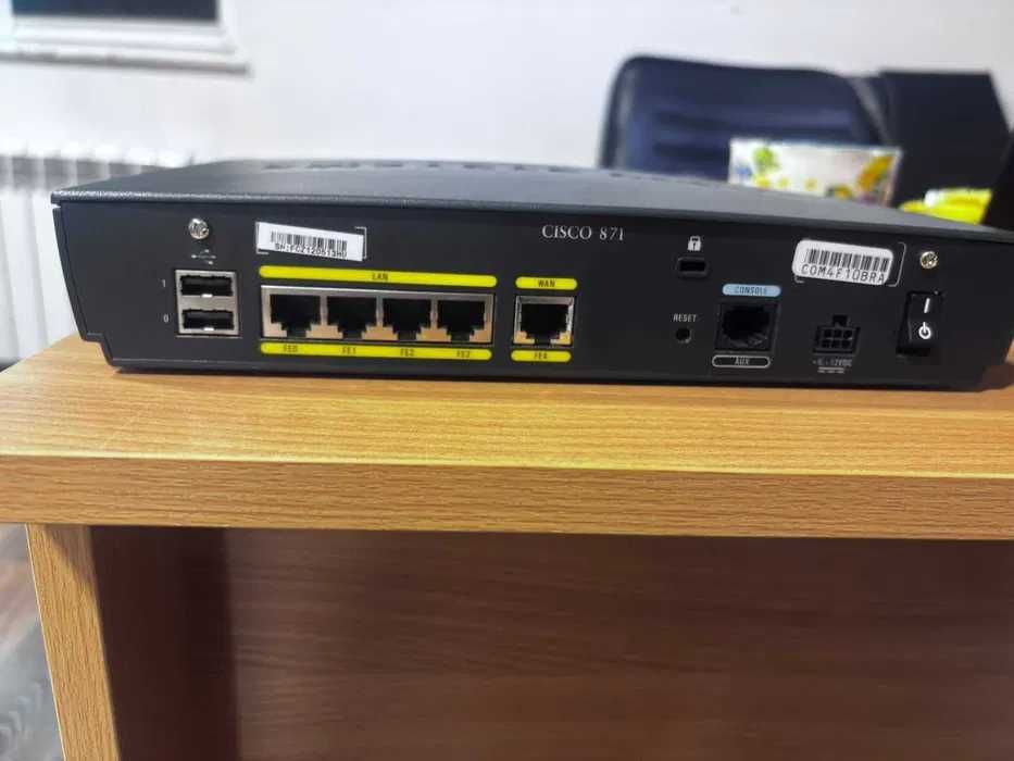 Маршрутизатор Cisco 800 Series