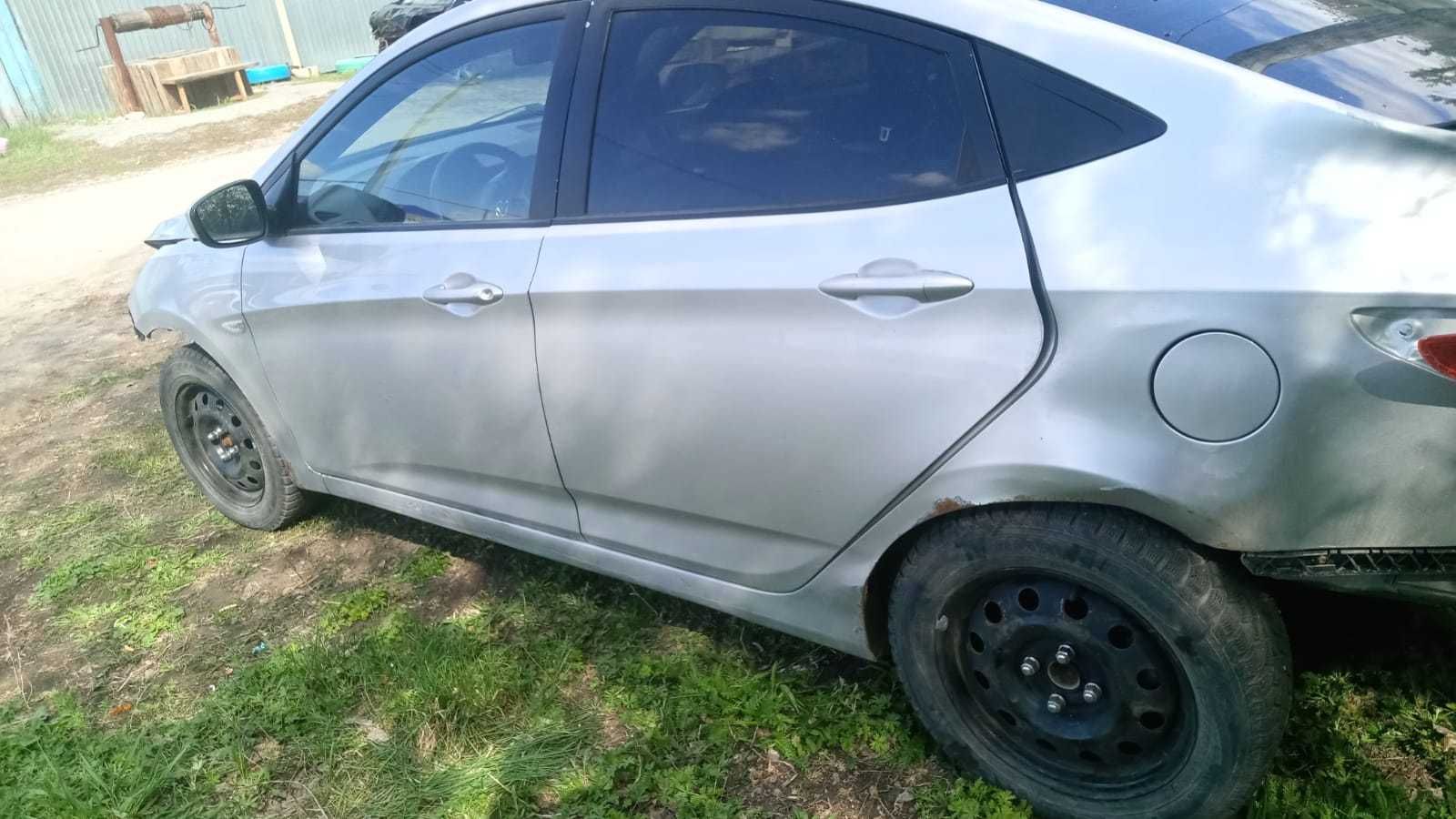 Крыша Хундай Акцент 2014 Hyundai Accent двери лонжероны