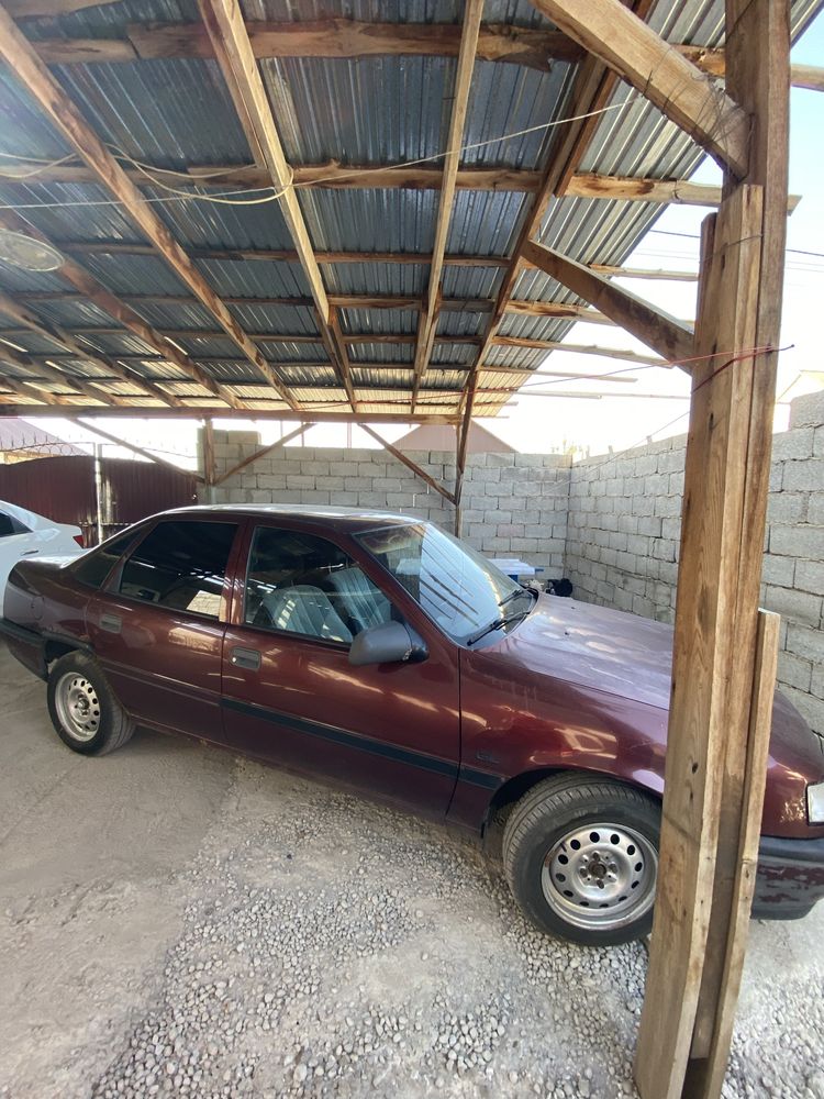 Продам Opel Vectra 1.8