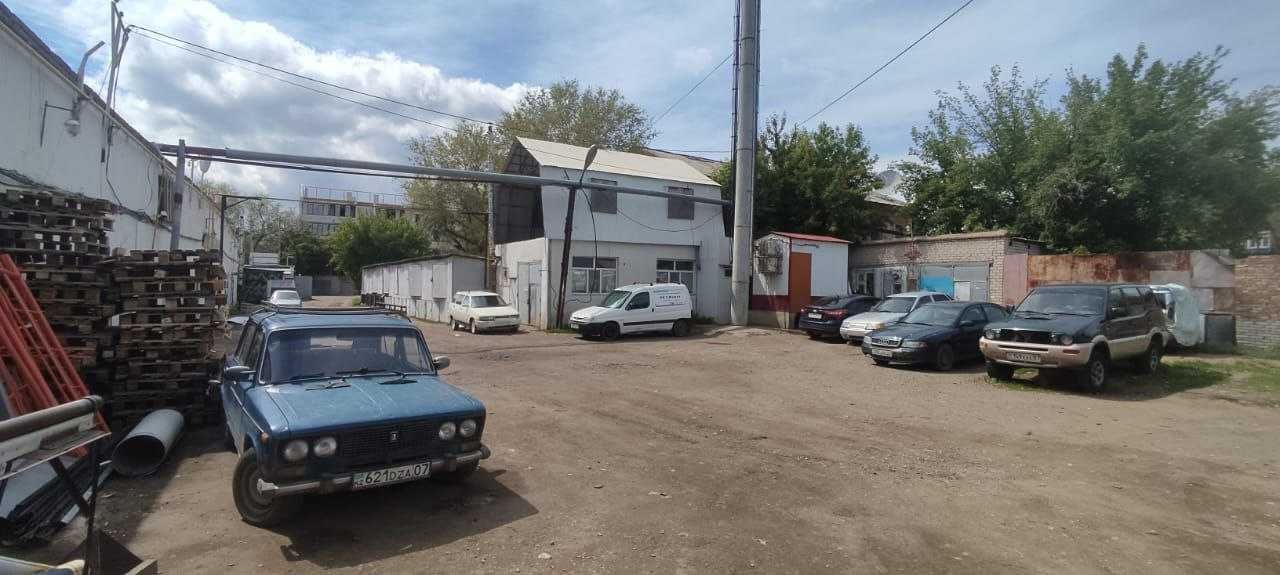Продам складские помещения с офисом в центре города!