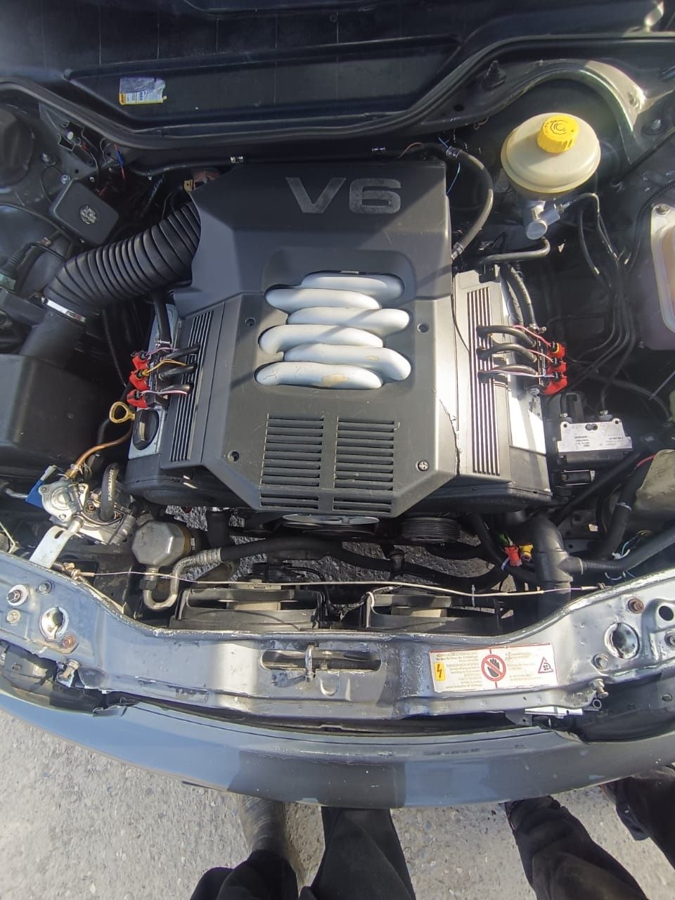 Audi A6 FWD 2.6 V6