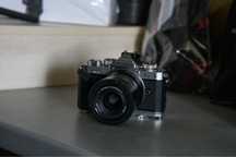 Срочно продаю Nikon Z fc + объектив Viltrox 23mm f/1.4