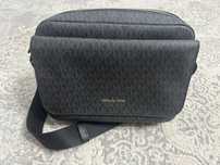 Продам Michael Kors барсетку ( Сумку ) в хорошем состоянии