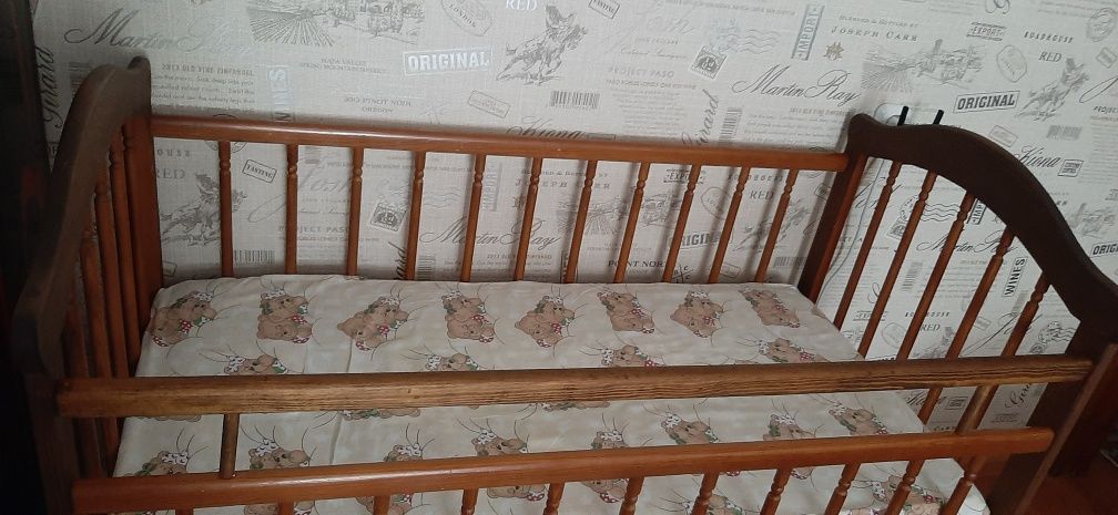 Продам Детскую кроватку