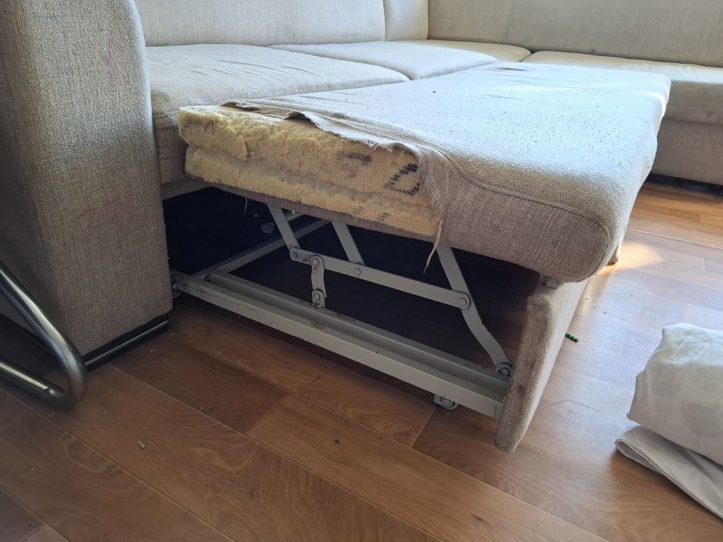 Отдам большой диван бесплатно