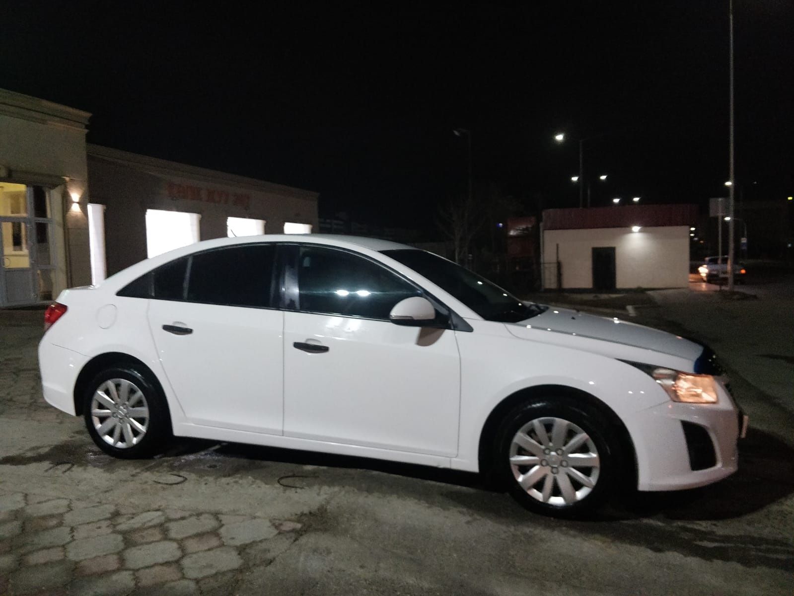 Продаётся автомобиль Chevrole Cruze