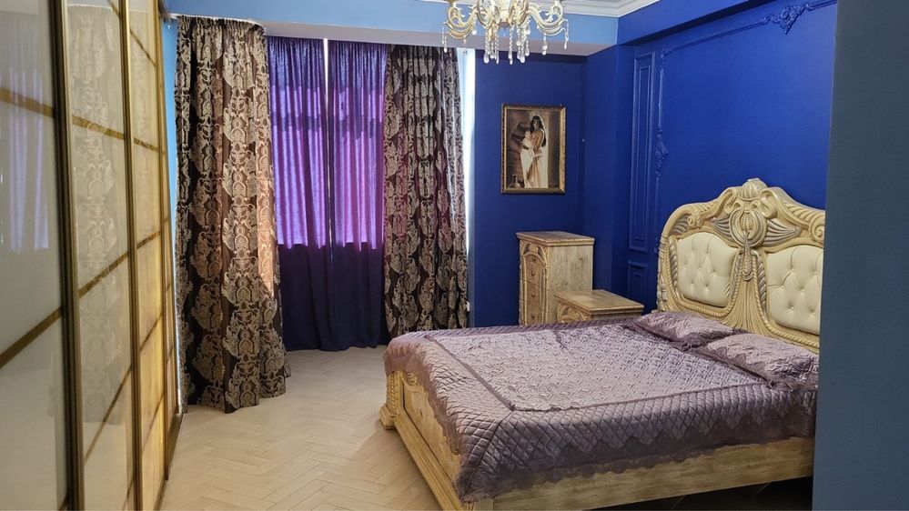 Сдам посутосно 4к кв в ЖК Фаворит