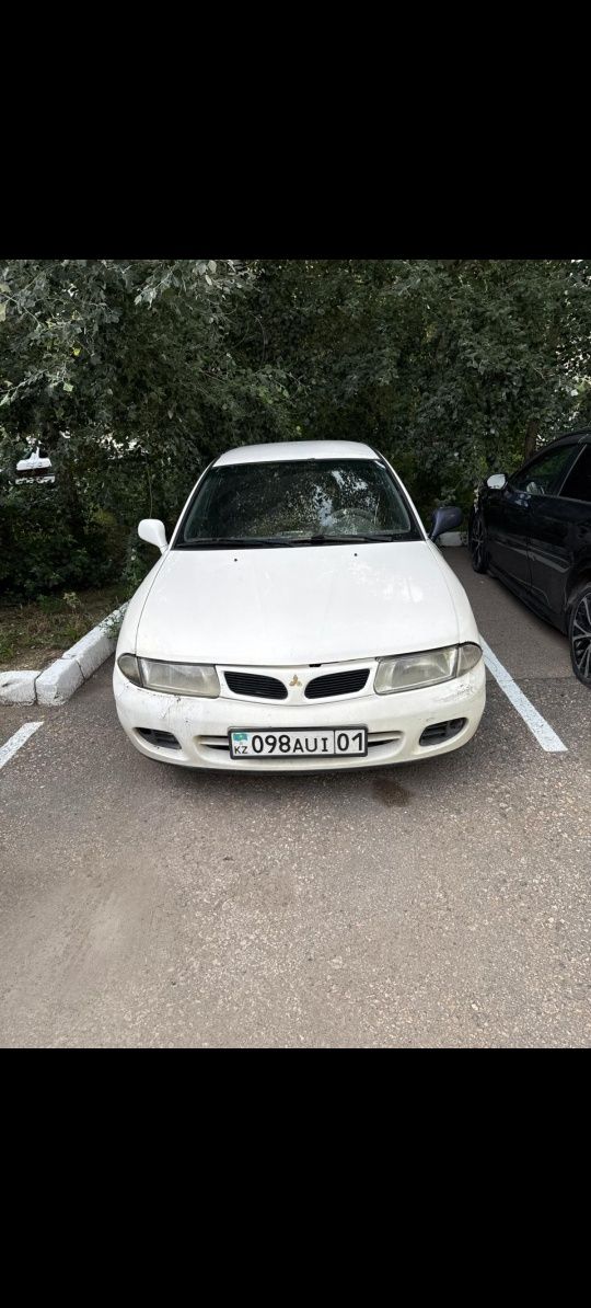 Митсубиси Каризма