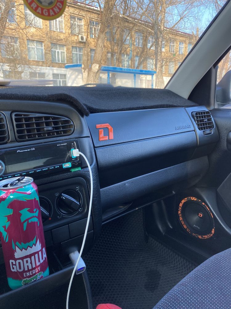 Продаю Vw vento 1.8 моно