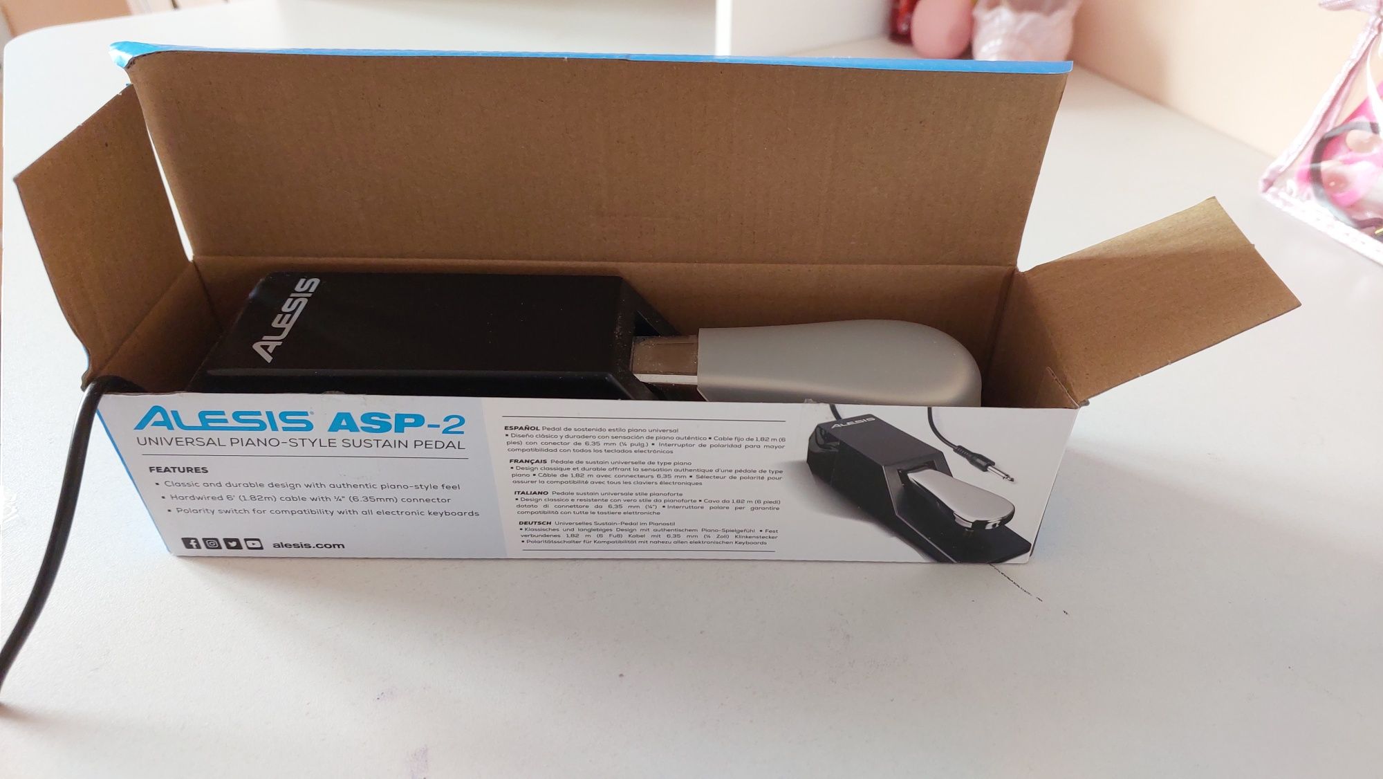 Педаль на синтезатор
Педаль Alesis ASP-2 черный
Педаль Alesis ASP-2 че