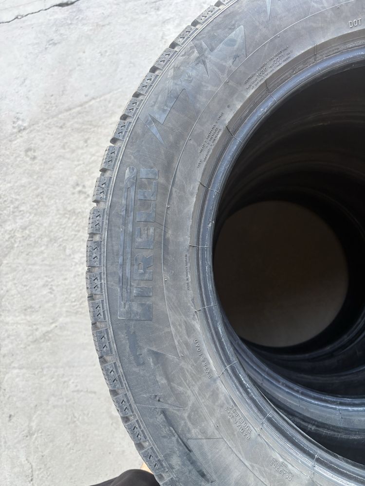 Шины зимние PIRELLI 235х65х19