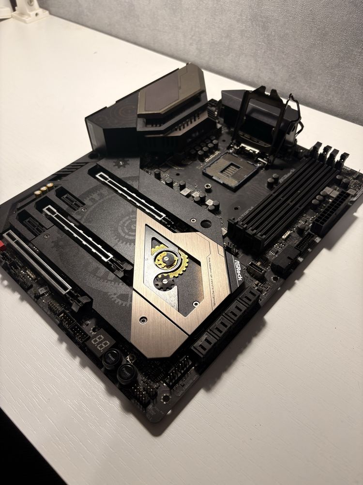 ASRock Z490 Taichi