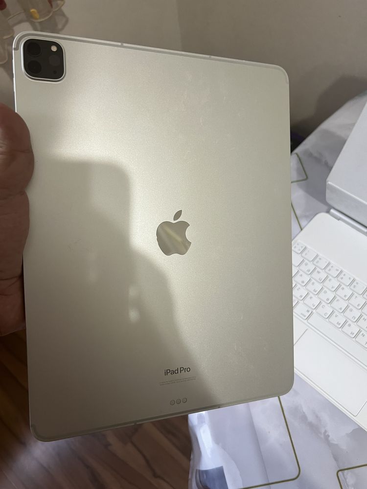 İpad pro 12.9 m2 256 gb +magic keyboard+magic mouse 2+ручка