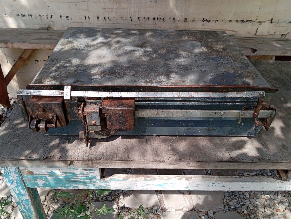 Продам весы напольные
