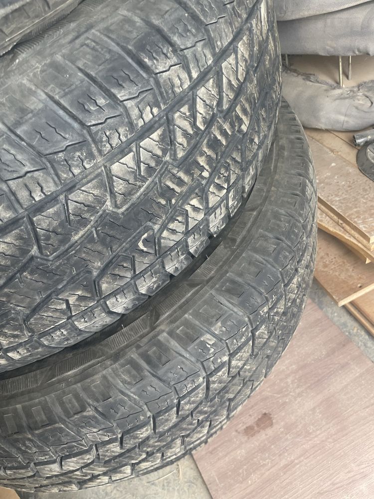 285/70/R17 покрышка
